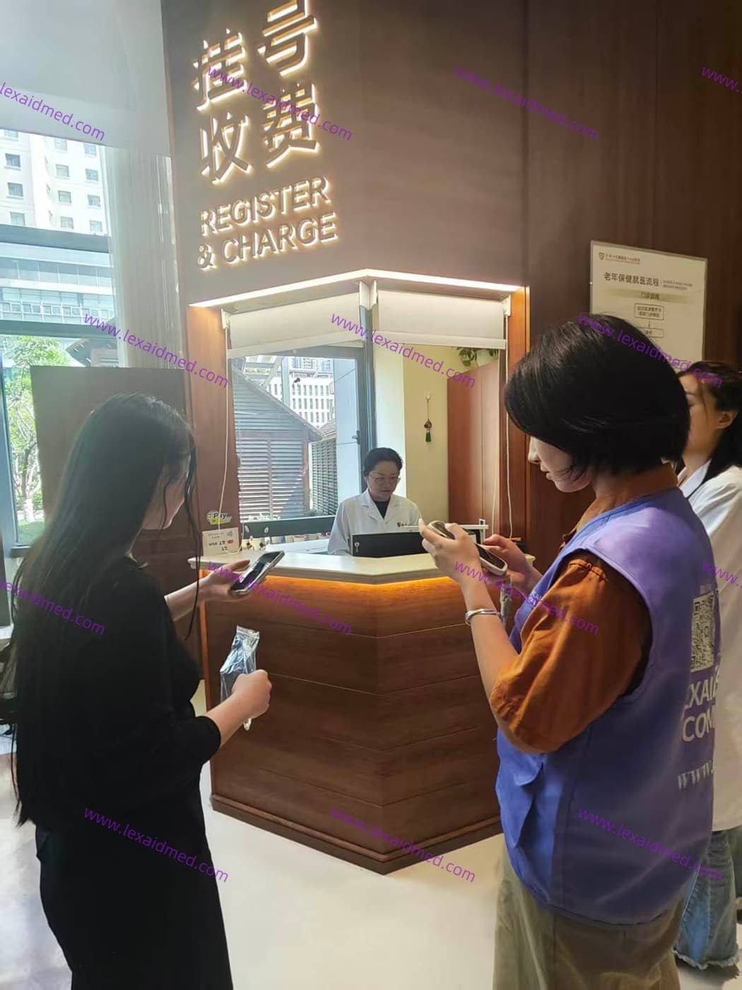 Under Register & Charge: Two Phones, One Smooth Window