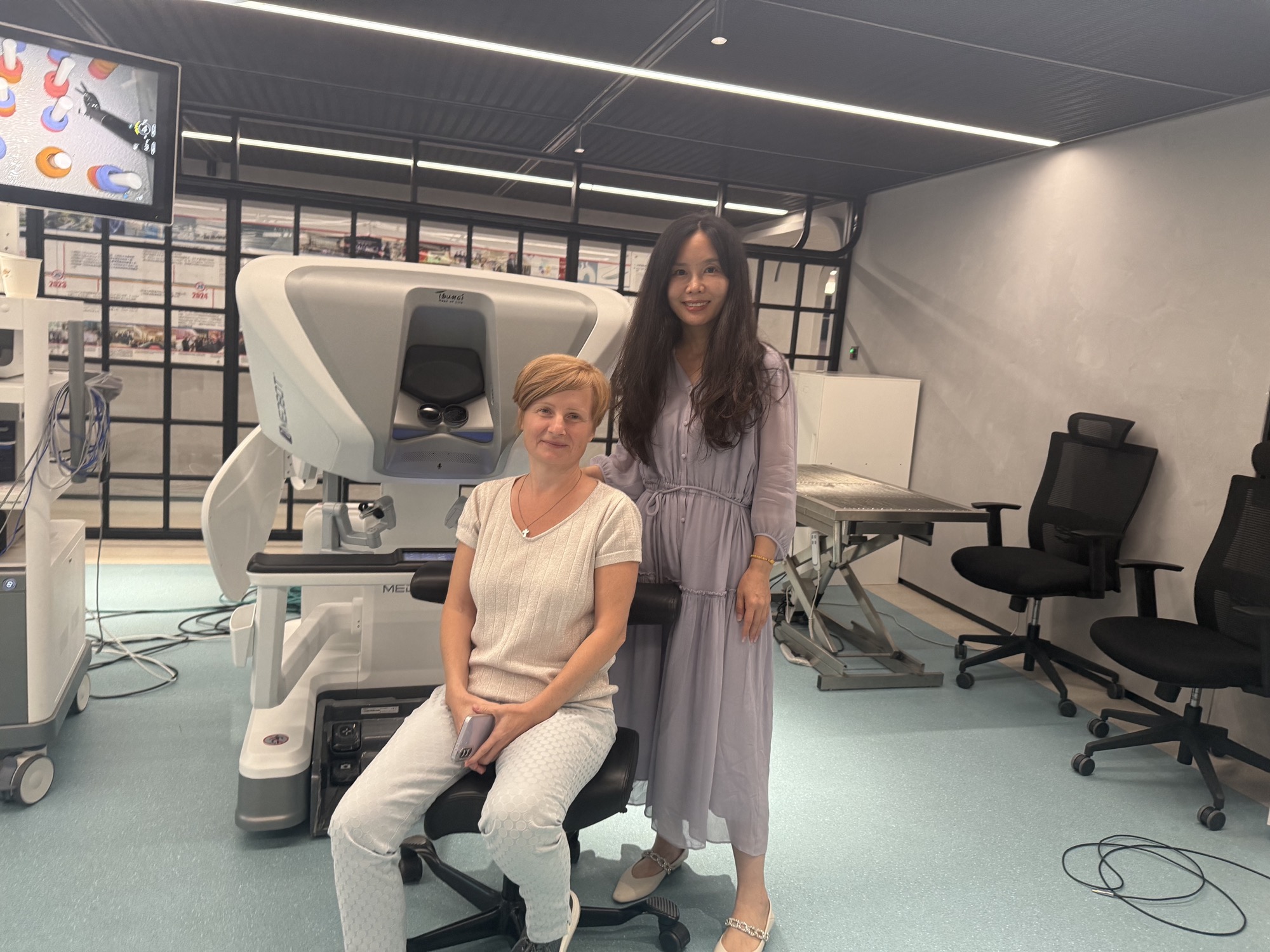 Lexaid founder and Georgian partner at the MicroPort MedBot Toumai console