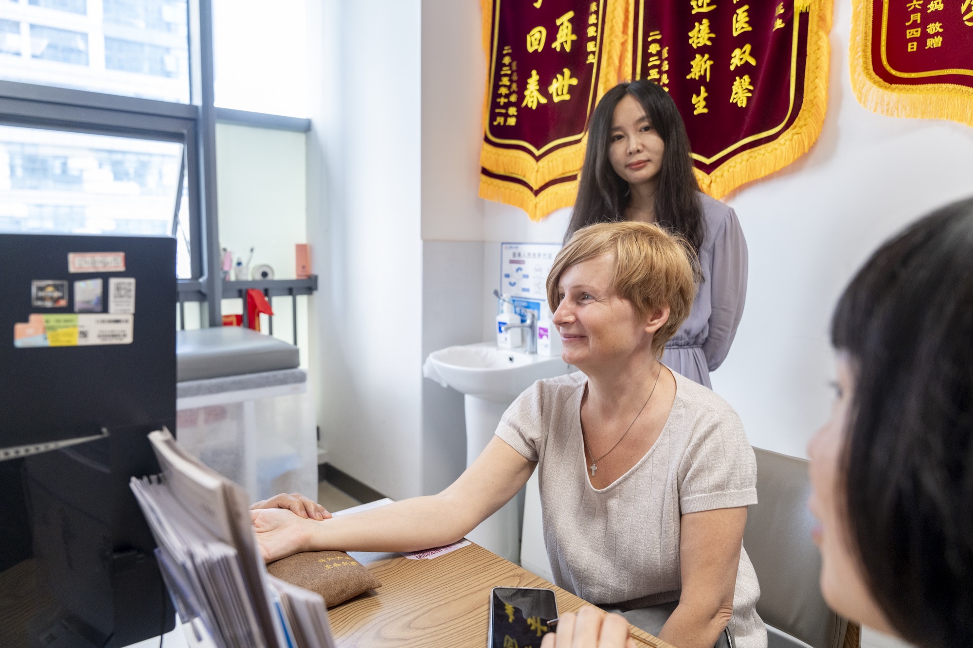 Georgian partner experiences TCM pulse diagnosis with Lexaid founder present
